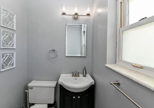 3758 Autumn Rd, Covington KY 41018-2741 exterior