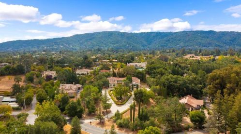 18840 Ten Acres Rd, Saratoga, CA 95070-5639
