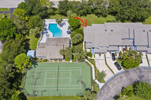 9794 Nickels Blvd, Boynton Beach, FL 33436-3983