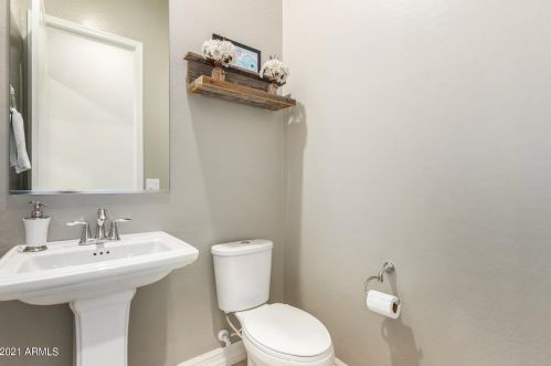 5029 Tatum Ln, Gilbert AZ  85298-0356 exterior