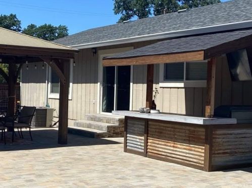 19659 Mountain Mdw, Middletown CA  95467-8543 exterior