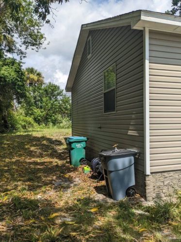 2405 44th St, Fort Pierce FL  34946-1532 exterior