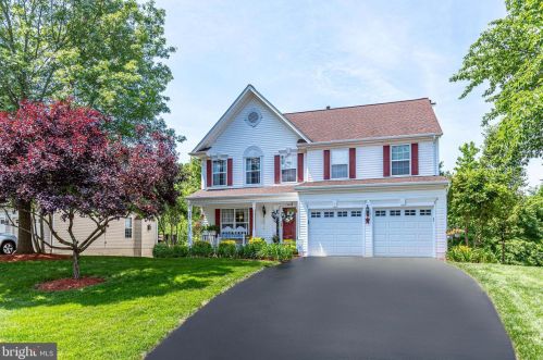 13208 Scottish Hunt Ln, Bristow, VA 20136-1741