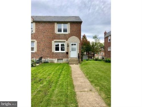 801 Oakwood Dr, Manor PA  19036-1613 exterior