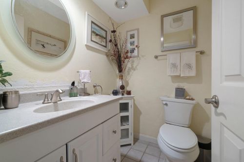 27 Cadogan Way, Nashua NH 03062-2286 exterior