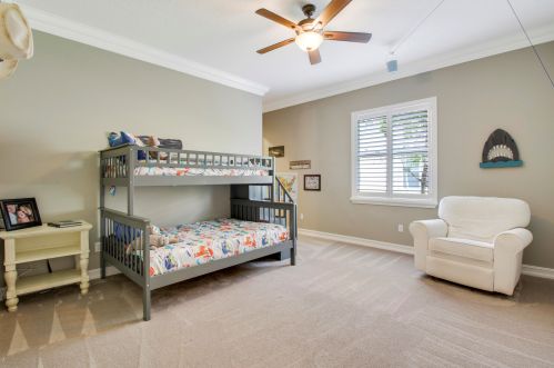 7906 Arbor Crst Way, West Palm Beach FL  33412-2467 exterior