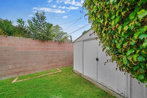 5609 Faculty Ave, Lakewood CA  90712-1815 exterior