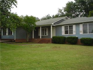 117 Lantern Ln, Shelbyville, TN 37160-4824