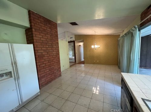 23024 La Granja Dr, Santa Clarita, CA 91354-2317