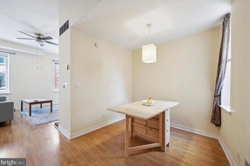1419 4 St, Philadelphia PA  19147-0059 exterior