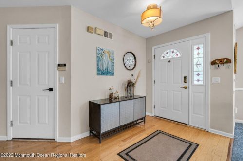 26 Casco Ct, Lakewood NJ  08701-5779 exterior