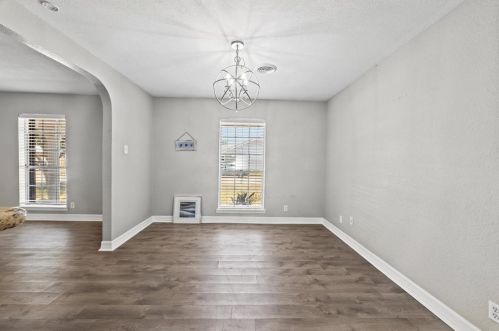 47 Adler Cir, Galveston TX  77551-5829 exterior