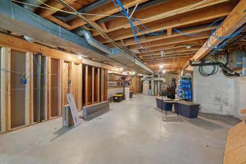 8328 Martinsburg Rd, Mount Vernon OH  43050-9506 exterior