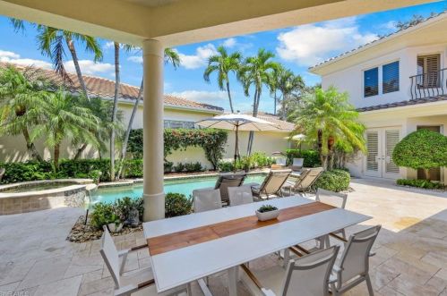 1035 Grand Isle Dr, Naples, FL 34108-3324