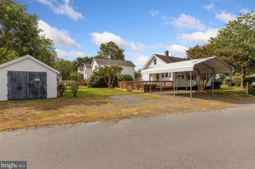 319 Third St, Fredericksburg VA  22408-2321 exterior