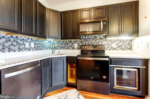 45 Old Cedarbrook Rd, Wyncote PA  19095-2038 exterior