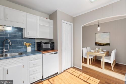 904 Bellows Ave, Fredericksburg VA  22405-1210 exterior