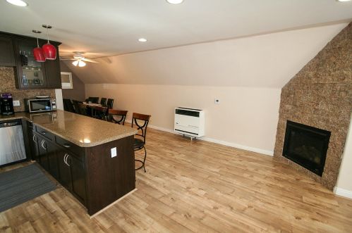 118 Sherwood Blvd, Big Bear City CA  92314-8933 exterior