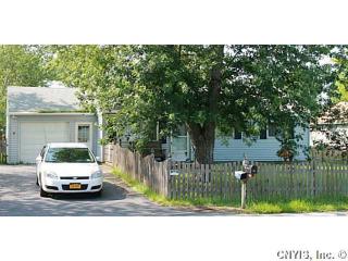 7923 Galileo Cir, Bridgeport, NY 13030-9427