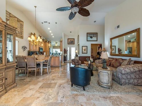 275 Kings Way, Naples, FL 34104-4969