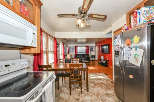 3576 60th St, Milwaukee WI  53216-2712 exterior