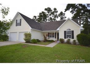 122 Bayou Ct, Raeford, NC 28376-5413