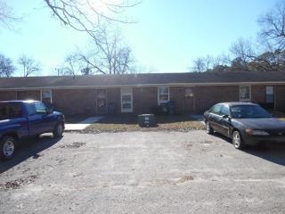 6447 Starbrook Dr, Fayetteville NC  28304-0339 exterior