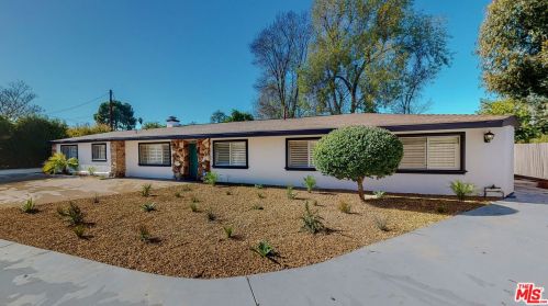 15551 Otsego St, Van Nuys, CA 91436-1514