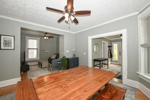 2565 Oakland Ave, Milwaukee WI 53211-3931 exterior