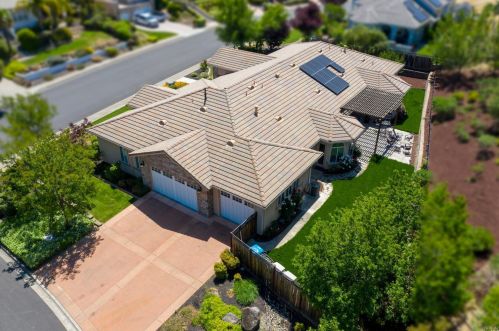 6070 Vine St, Vacaville CA  95688-8724 exterior