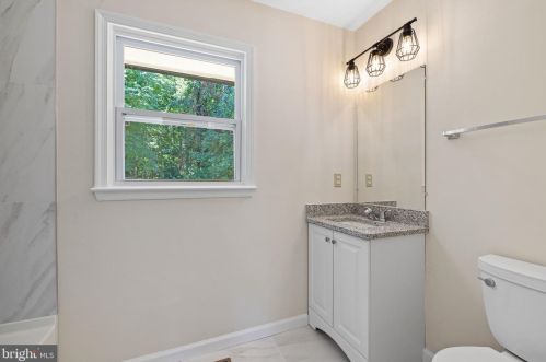 8284 Eden Dr, Owens VA  22485-4127 exterior