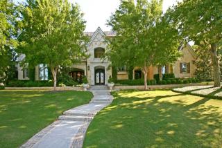 2000 Wood Thrush Ct, Roanoke, TX 76262-9084