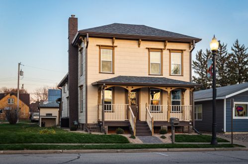119 Leonard St, West Salem, WI 54669-1624