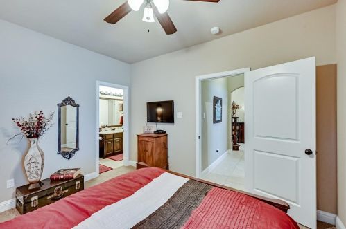 5466 Red Rose Trl, Midlothian TX 76065-8881 exterior