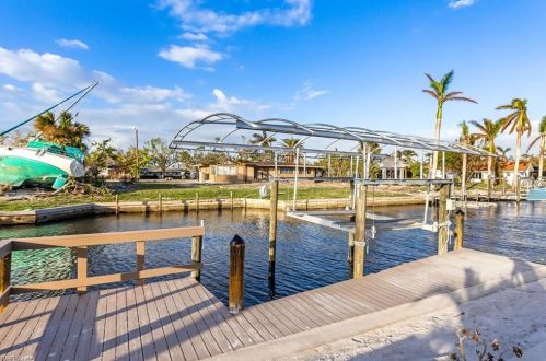 5511 Avenida Pescadora, Fort Myers Beach, FL 33931-4211
