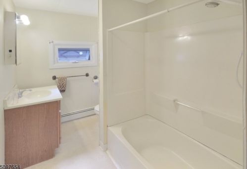 131 Mount Pisgah Ave, Oxford NJ  07863-3070 exterior