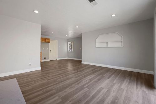 1325 Arrowhead Ct, Modesto CA  95351-1723 exterior