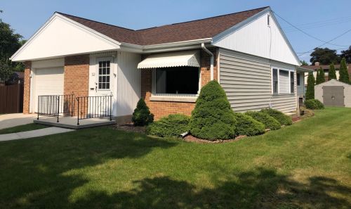 511 32nd St, Manitowoc, WI 54220-3614