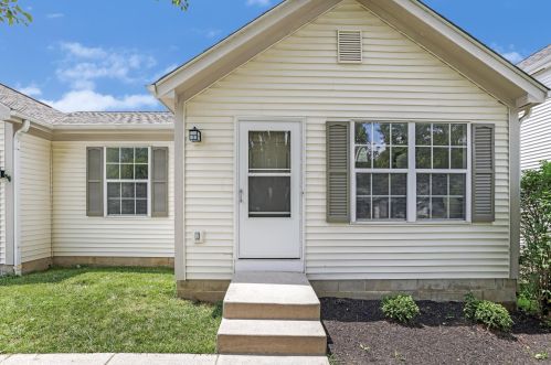 2333 Hunterstown Dr, Darbydale OH  43123-1576 exterior
