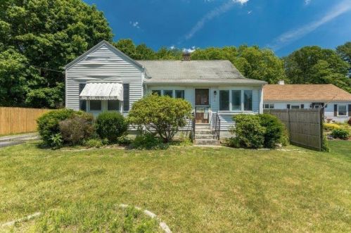 6 Reservoir Ave, Providence RI  02907-3430 exterior