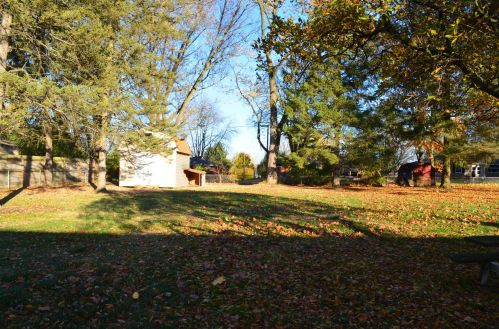 2900 Cumberland Dr, Springfield OH  45506-3708 exterior