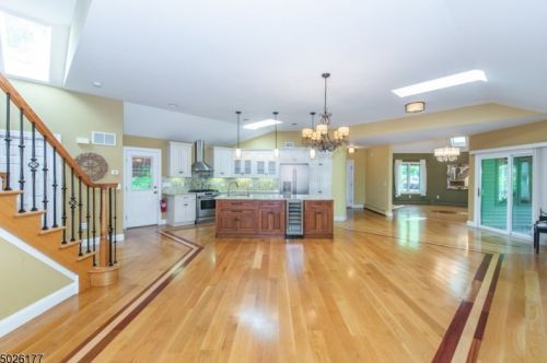 39 Winona Ave, Lincoln Park NJ  07035-1711 exterior