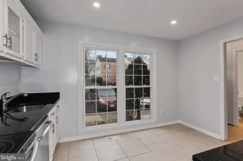 5509 Miles Ct, Springfield VA 22151-1714 exterior