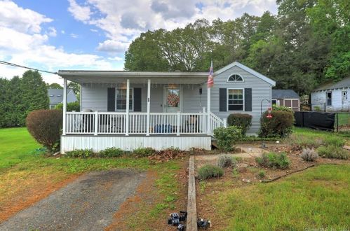 60 Prentice St, Plainville, CT 06062-2130