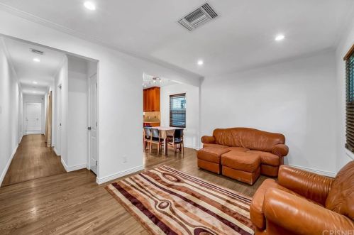 16906 Marlin Pl, Van Nuys, CA 91406-4525