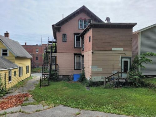 61 Franklin St, United States Coast Guard Ac, CT 06320-5966