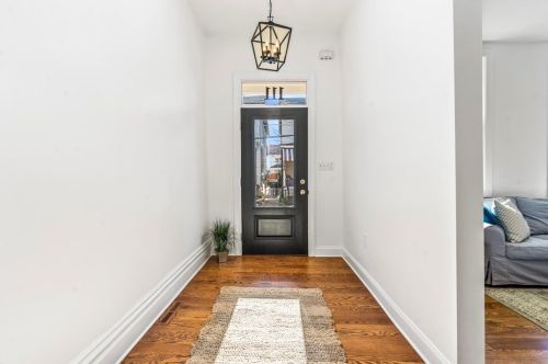 111 21st St, Pittsburgh, PA 15215-2801