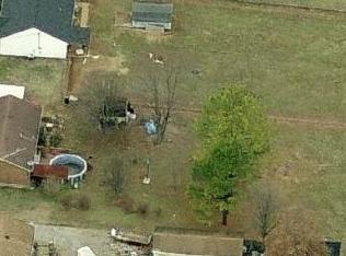305 Tindell Ln, Columbia, TN 38401-0721