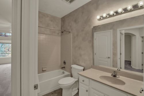 369 Southwind Ln, Covington KY  41016-1715 exterior