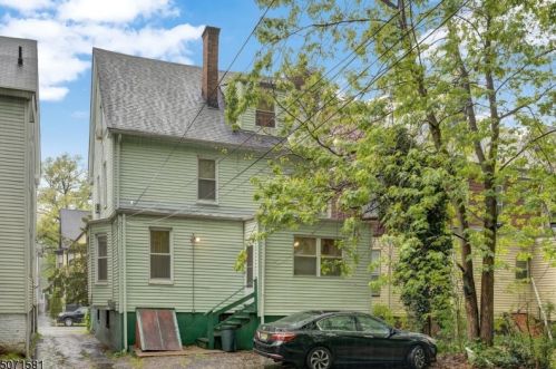 68 Eppirt St, East Orange NJ  07018-2505 exterior